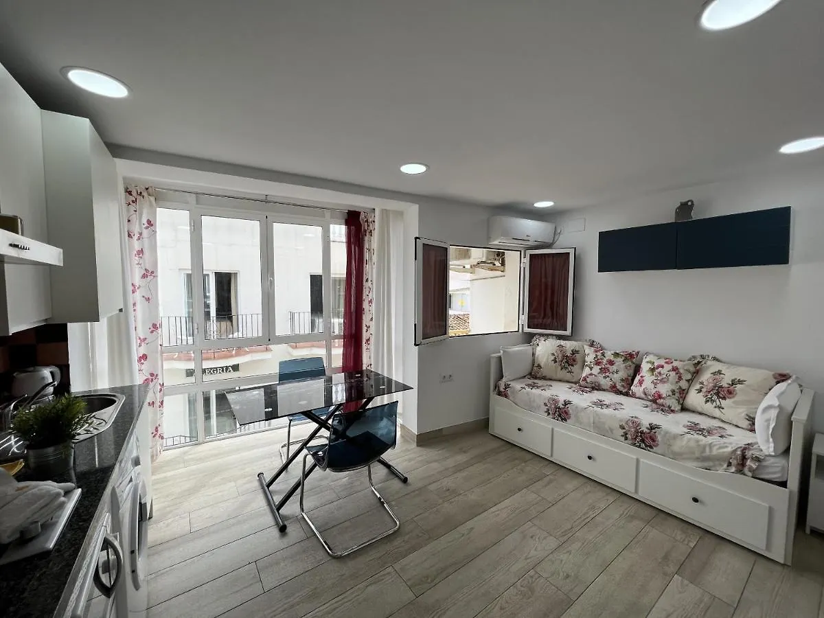 Cozy Studio Reina In Carihuela Carmen Apartment Torremolinos